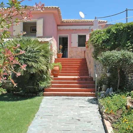 Eleonora By Interhome Villa Szirakúza